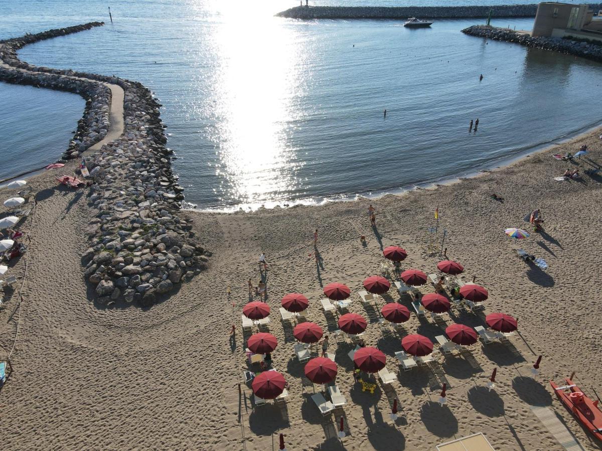 Miio Hotel San Vincenzo Kültér fotó